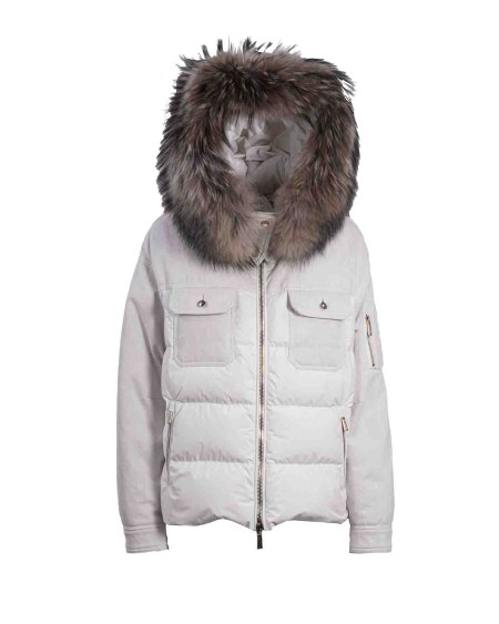 Shop MOORER  Bomber: Moorer bomber "Moena".
Cappuccio.
Maniche lunghe.
Chiusura con zip con doppio cursore.
Taschini su petto.
Tasche laterali.
Taschino con cerniera sulla manica sinistra.
Composizione 1: 100% Poliammide.
Composizione 2: 100% Cotone.
Fabbricato in Italia.. MOENA 100875-V1960